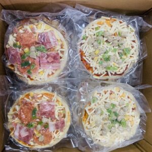 Frozen pizzas 4 pcs